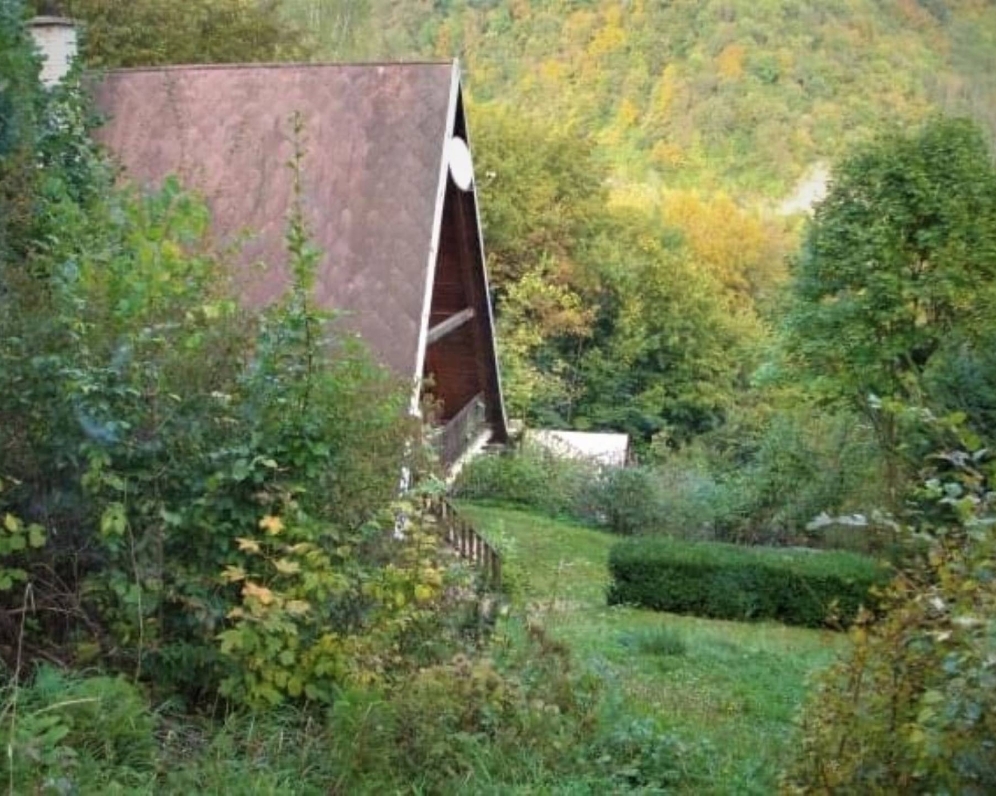 chata v krásnom prostredí priehrady Ružín  Veľký Folkmar.