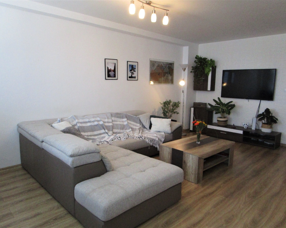 VEĽKORYSÝ BYT S LOGGIOU, KOŠICE - ŠACA