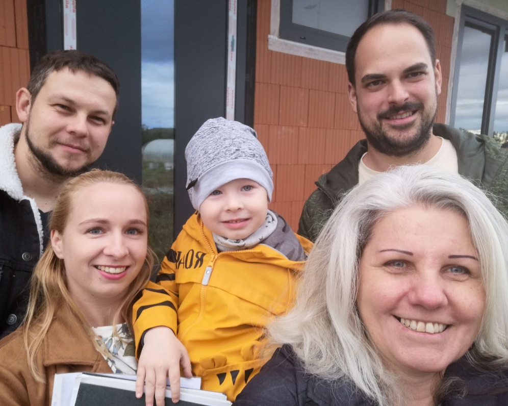 4. ZO SÉRIE 5 RODINNÝCH DOMOV PERÍN - CHYM, ČASŤ GOMBOŠ
